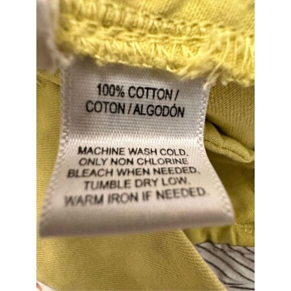 Ann Taylor LOFT Flat Front Cuffed Hem Mid Rise Chino Shorts Yellow Size 2 - Picture 5 of 5